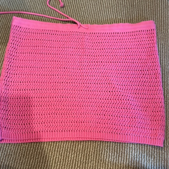 NWOT FP BEACH Brandi pink crochet mini skirt size small/medium - Picture 3 of 8